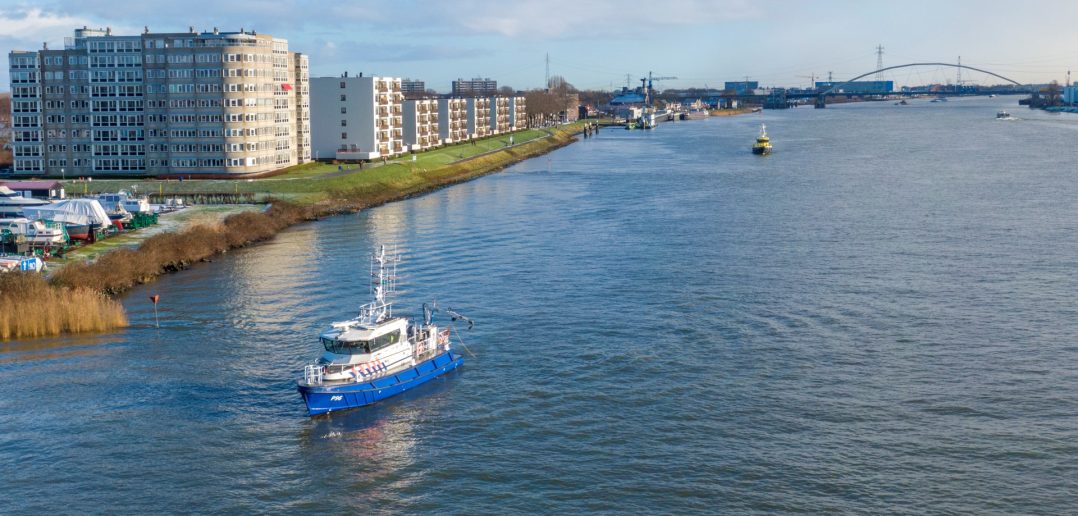 Zoektocht Naar Vermiste Jongen (16) Hervat In Rivier Bij Papendrecht ...